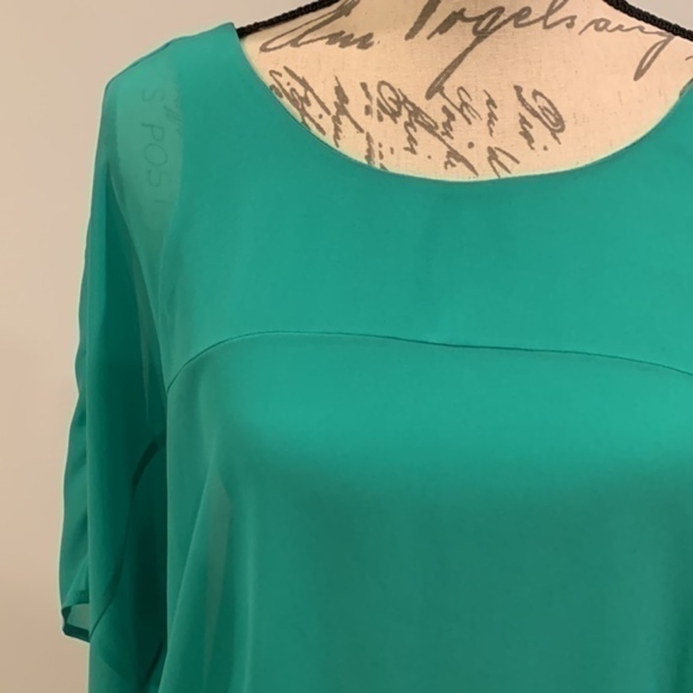FREE with purchase! Express dolman blouson v-back top lined green S - Picture 2 of 10